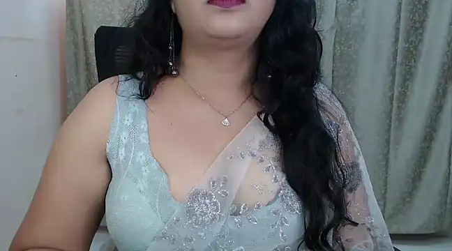 Snapshot of Inviting_Aanya chatting on December 2024 03:47:02 AM Inviting Aanya online show from December 2024 03:47:02 AM