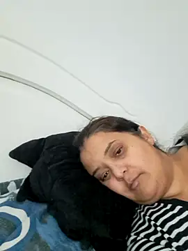 sarahhh1987 online show from November 2025 11:55:02 AM