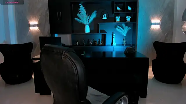 ViolettHansson online show from October 2025 06:27:02 PM