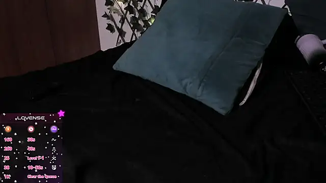 CoralineSanchez online show from January 2025 06:24:01 AM