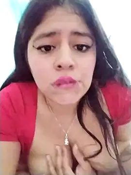 Snapshot of lunanataly chatting on January 2025 11:35:01 PM lunanataly online show from January 2025 11:35:01 PM