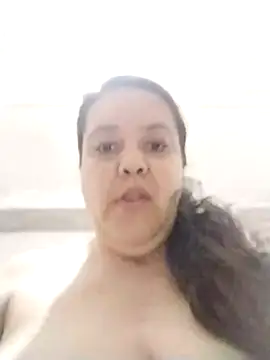 Snapshot of lunanataly chatting on February 2025 03:45:01 AM lunanataly online show from February 2025 03:45:01 AM