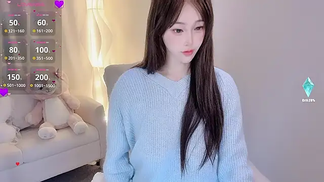 Snapshot of Kiss-18 chatting on November 2025 03:25:01 PM Kiss-18 online show from November 2025 03:25:01 PM