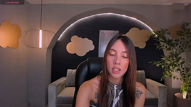 AnaisNin online show from January 2025 11:48:01 AM