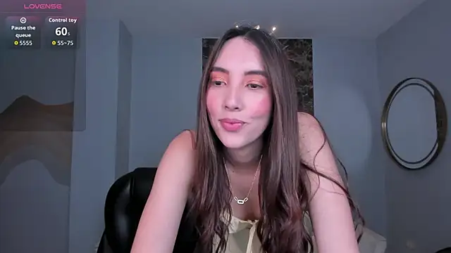 Snapshot of AnaisNin chatting on October 2025 08:39:02 PM AnaisNin online show from October 2025 08:39:02 PM