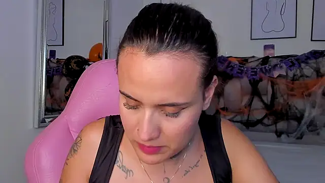 Snapshot of Susan-Sweet-7 chatting on October 2025 11:41:02 PM Susan-Sweet-7 online show from October 2025 11:41:02 PM