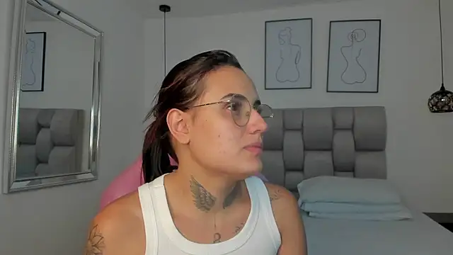 Snapshot of Susan-Sweet-7 chatting on November 2025 07:47:01 PM Susan-Sweet-7 online show from November 2025 07:47:01 PM