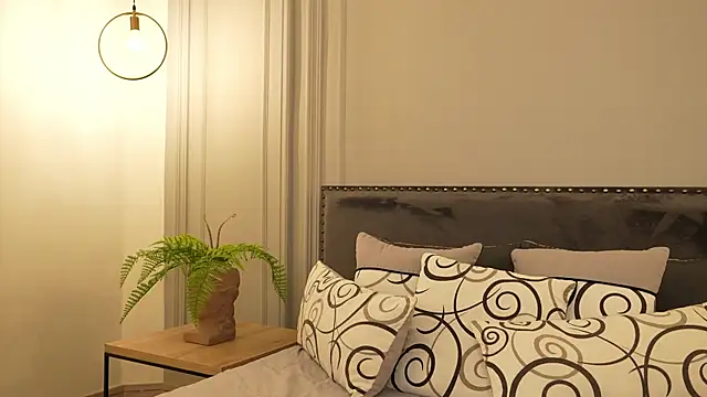 Snapshot of IrisBaker chatting on November 2025 09:03:02 PM IrisBaker online show from November 2025 09:03:02 PM