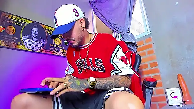 Snapshot of smoker445 chatting on September 2025 11:59:01 AM smoker445 online show from September 2025 11:59:01 AM