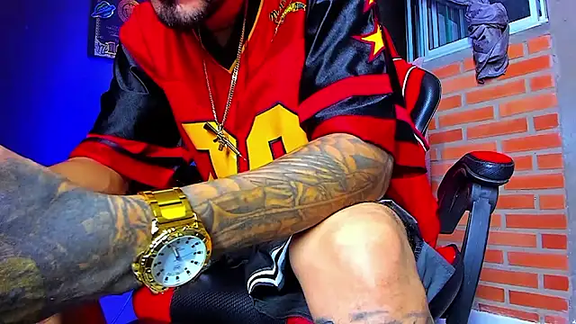 Snapshot of smoker445 chatting on October 2025 10:29:02 PM smoker445 online show from October 2025 10:29:02 PM