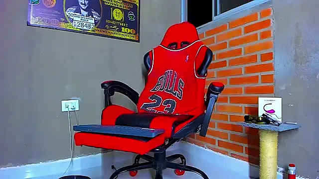 Snapshot of smoker445 chatting on October 2025 12:24:01 AM smoker445 online show from October 2025 12:24:01 AM