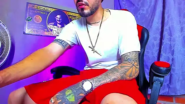 Snapshot of smoker445 chatting on November 2025 02:10:02 AM smoker445 online show from November 2025 02:10:02 AM