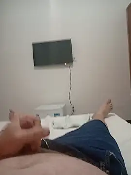 Snapshot of Paulo202411 chatting on September 2025 11:37:02 PM Paulo202411 online show from September 2025 11:37:02 PM