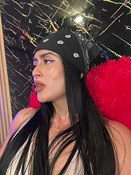 Snapshot of Alexandra_duque chatting on February 2025 11:26:02 PM Alexandra duque online show from February 2025 11:26:02 PM