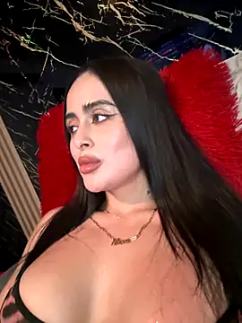 Snapshot of Alexandra_duque chatting on October 2025 08:48:01 PM Alexandra duque online show from October 2025 08:48:01 PM