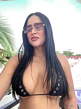 Snapshot of Alexandra_duque chatting on October 2025 08:28:02 PM Alexandra duque online show from October 2025 08:28:02 PM