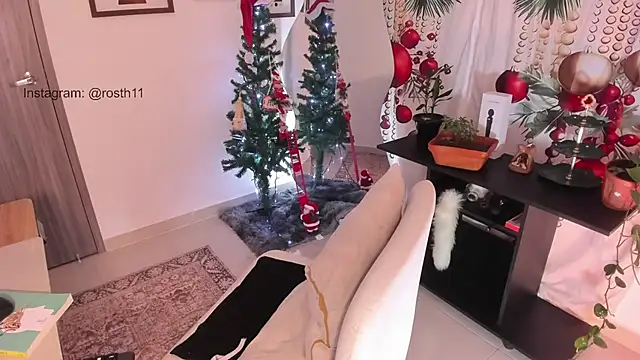 rossth1 online show from December 2024 09:20:02 PM