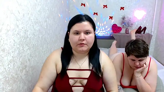 BeckyAndHellen online show from December 2024 10:02:02 PM