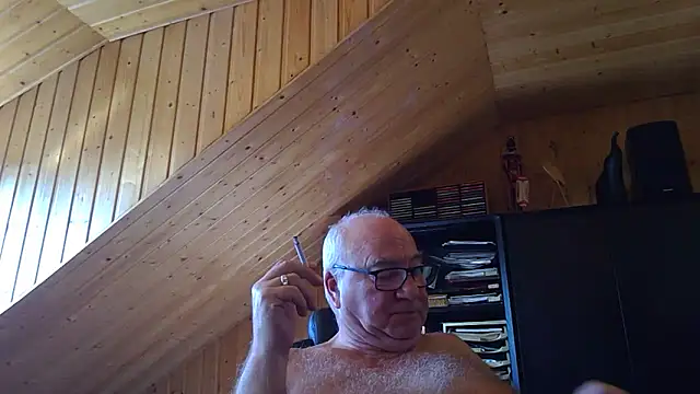 Snapshot of biggandybig chatting on September 2025 08:39:01 AM biggandybig online show from September 2025 08:39:01 AM