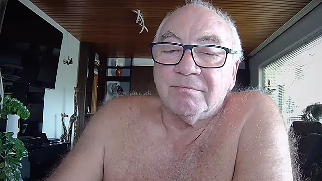 Snapshot of biggandybig chatting on September 2025 02:22:02 PM biggandybig online show from September 2025 02:22:02 PM