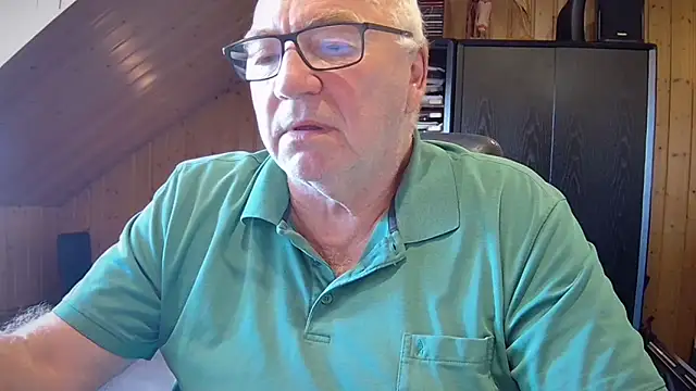 Snapshot of biggandybig chatting on October 2025 06:31:01 AM biggandybig online show from October 2025 06:31:01 AM