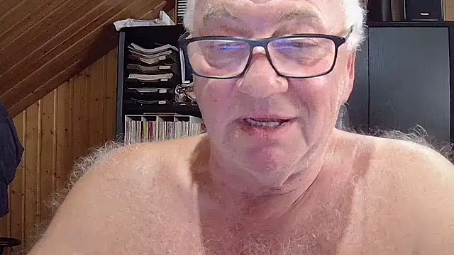 Snapshot of biggandybig chatting on October 2025 08:51:01 PM biggandybig online show from October 2025 08:51:01 PM