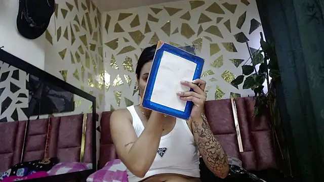 Yaumiko online show from October 2025 11:40:01 AM