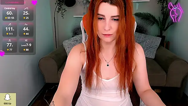 YrKiraXO online show from January 2025 07:05:01 AM