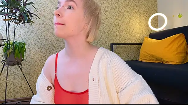 EmmyAmbros online show from February 2025 09:54:02 AM