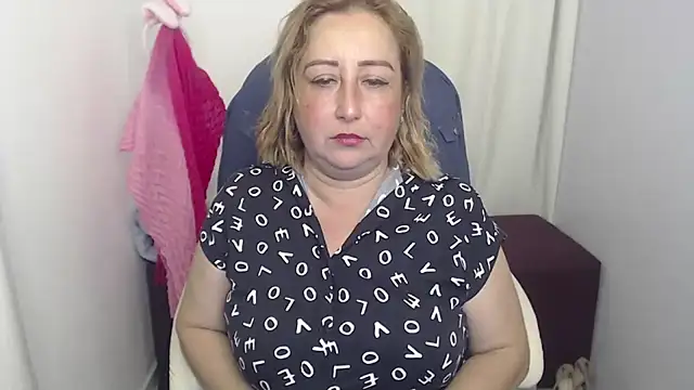 Snapshot of paiper_halliwey chatting on January 2025 11:22:02 PM paiper halliwey online show from January 2025 11:22:02 PM