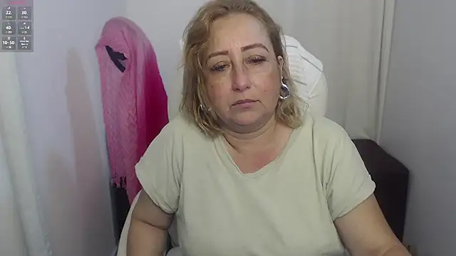 Snapshot of paiper_halliwey chatting on February 2025 01:10:01 AM paiper halliwey online show from February 2025 01:10:01 AM