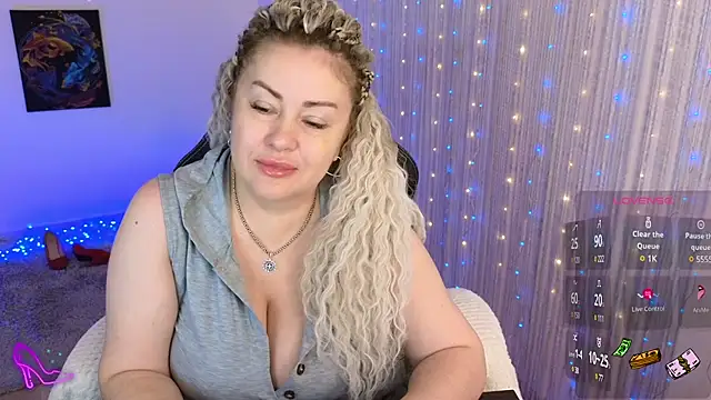 misskaassandraa online show from December 2024 09:57:01 AM