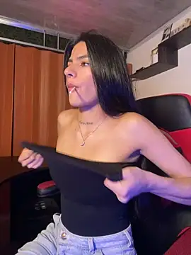 Snapshot of liss_hot_ chatting on October 2025 09:45:01 PM liss hot online show from October 2025 09:45:01 PM