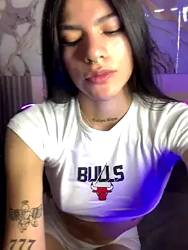 Snapshot of liss_hot_ chatting on November 2025 09:59:01 PM liss hot online show from November 2025 09:59:01 PM