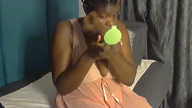 Mochabae online show from February 2025 03:43:01 AM