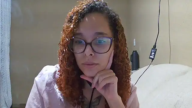 lizza monroe online show from November 2025 12:43:01 AM