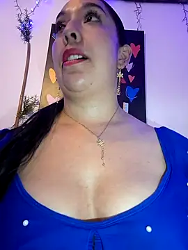 Bella keny online show from December 2024 09:28:01 PM