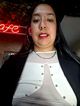 Bella keny online show from December 2024 10:32:02 PM