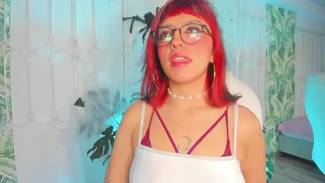 Snapshot of cute_hollywood chatting on October 2025 08:52:02 PM cute hollywood online show from October 2025 08:52:02 PM