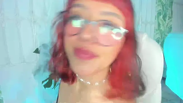 Snapshot of cute_hollywood chatting on October 2025 12:27:01 PM cute hollywood online show from October 2025 12:27:01 PM