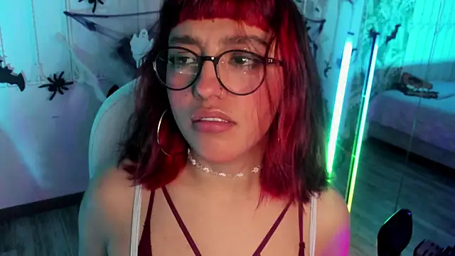 Snapshot of cute_hollywood chatting on November 2025 05:48:02 PM cute hollywood online show from November 2025 05:48:02 PM