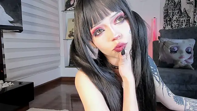 Snapshot of SophieHill_gh chatting on November 2025 06:55:01 AM SophieHill gh online show from November 2025 06:55:01 AM