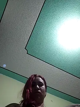 Snapshot of EmaGw chatting on October 2025 03:25:03 AM EmaGw online show from October 2025 03:25:03 AM