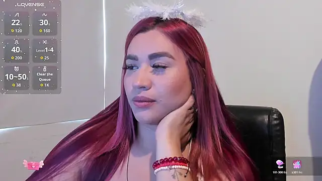 Snapshot of EmaGw chatting on October 2025 07:58:02 PM EmaGw online show from October 2025 07:58:02 PM