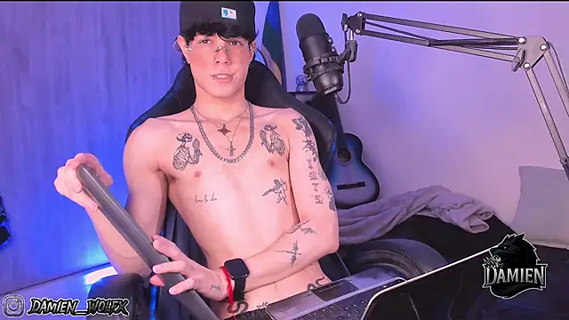 cinnamon boyxxx online show from September 2025 02:06:02 AM