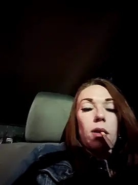 Snapshot of Genevieve143 chatting on November 2025 04:25:01 AM Genevieve143 online show from November 2025 04:25:01 AM