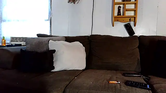 Snapshot of Genevieve143 chatting on November 2025 10:25:01 PM Genevieve143 online show from November 2025 10:25:01 PM