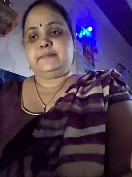Snapshot of Kiyara7 chatting on October 2025 01:42:02 AM Kiyara7 online show from October 2025 01:42:02 AM