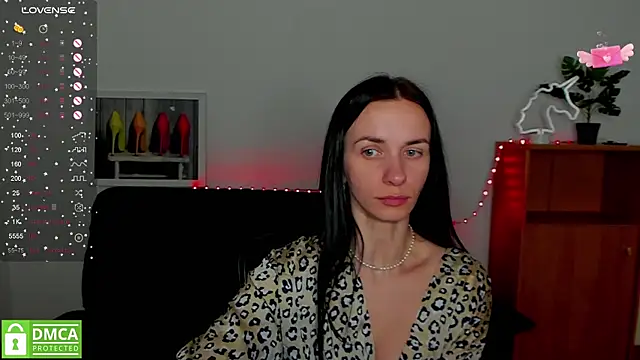 annakillianox online show from March 2025 03:45:02 PM