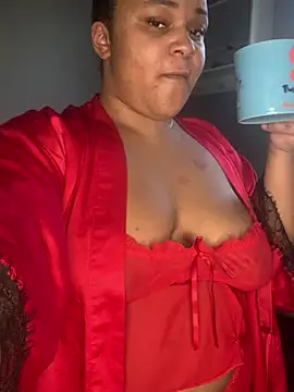 yourfavlightskinn online show from December 2024 03:20:02 PM